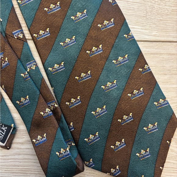 Vintage Oscar de la Renta Men's Green and Brown Tie Vintage Silk Tie - Picture 4 of 5